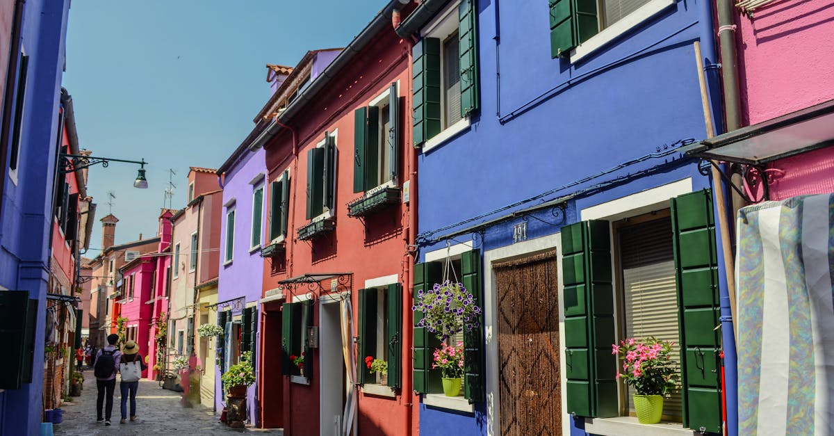 Por que visitar Veneza é essencial para turistas na Itália?