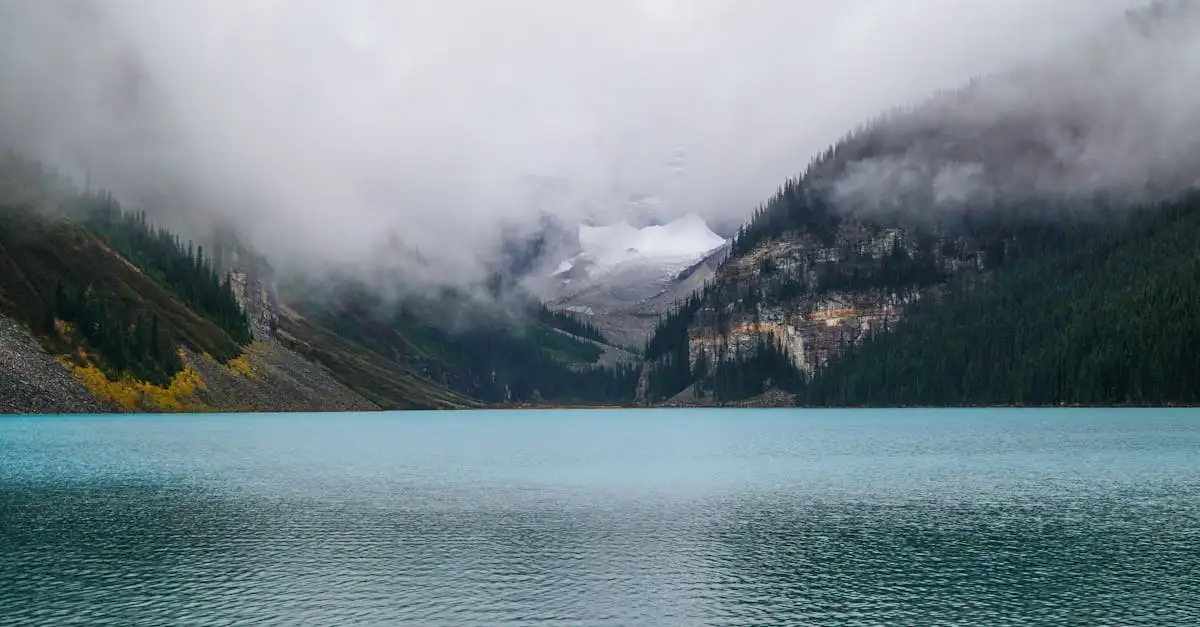Quais belezas naturais o Canadá oferece para suas férias?
