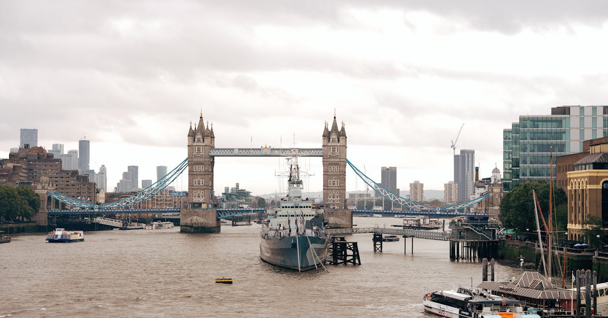 Qual foi o maior roubo de joias na Inglaterra em 2015?