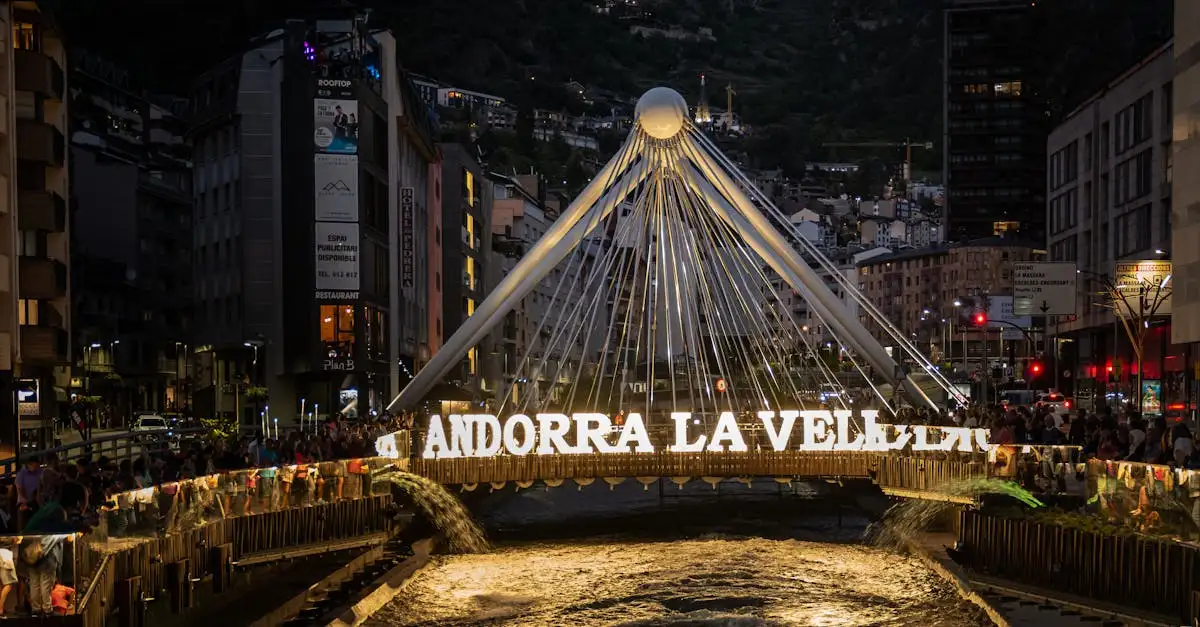 Qual é a capital de Andorra e qual sua importância histórica?