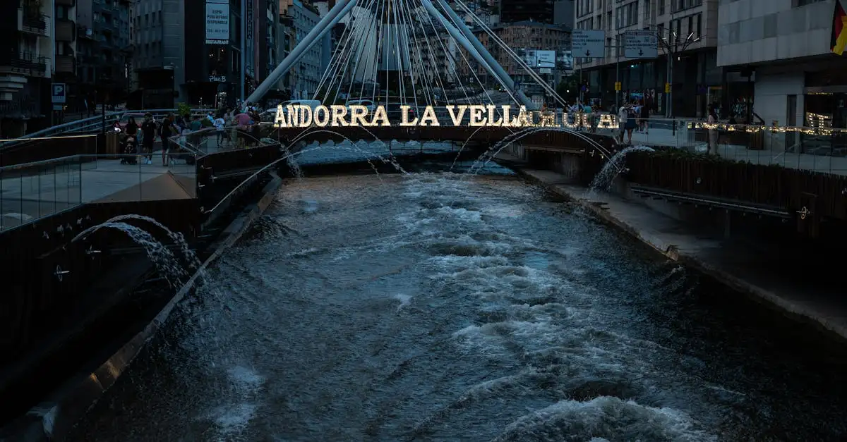 Qual é a capital de Andorra e qual sua importância histórica?