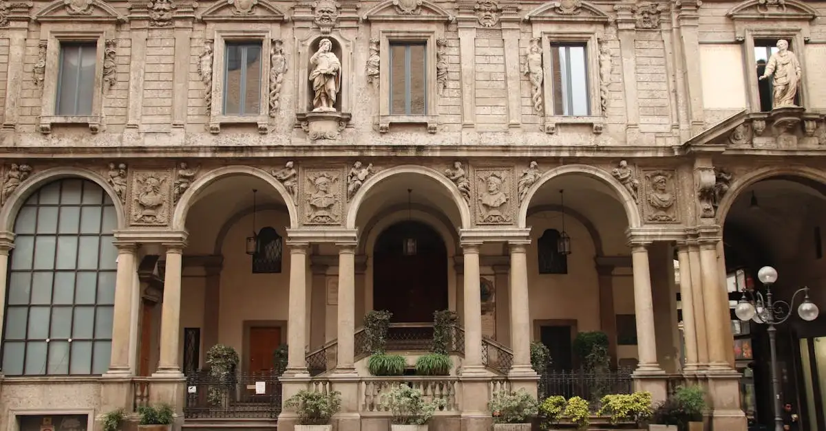 Qual é a cidade da famosa Catedral de Milão?