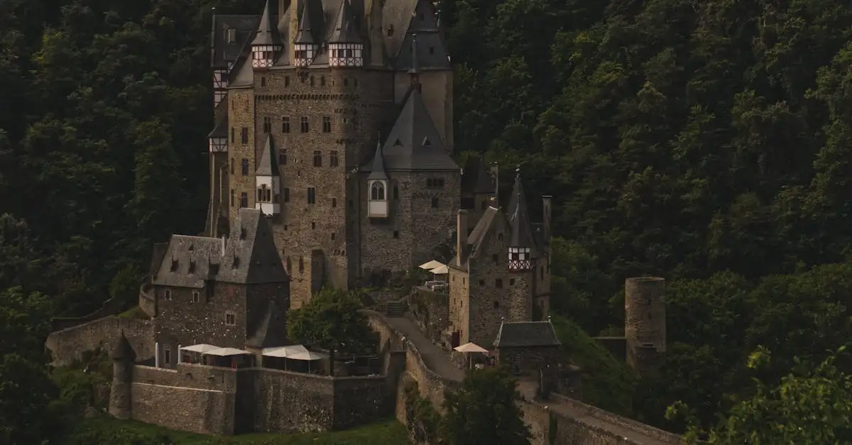 Como eram realizados os cercos de castelos na Idade Média?