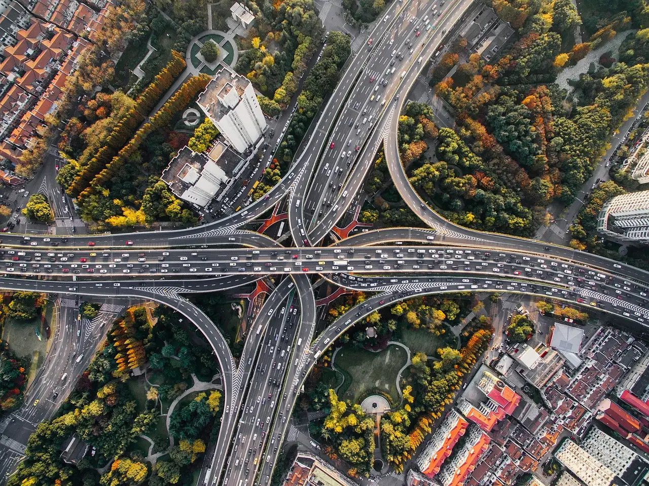 Como preços da gasolina e infraestrutura impactam a indústria?
