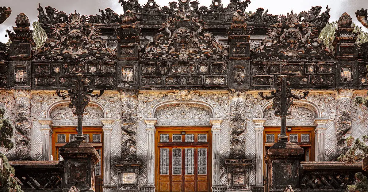 Por que Hue é considerada a cidade da história imperial do Vietnã?