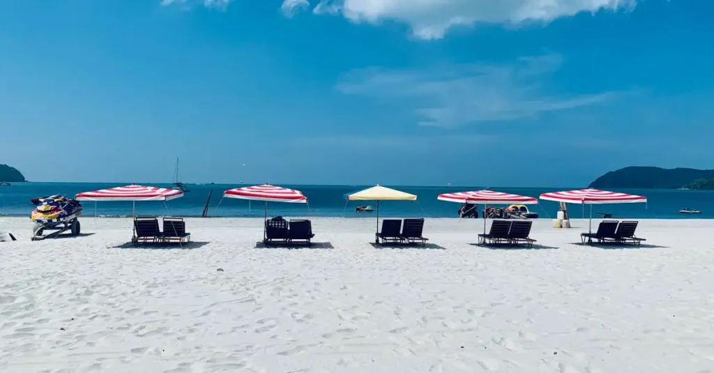 Por que Langkawi é considerado um paraíso tropical?
