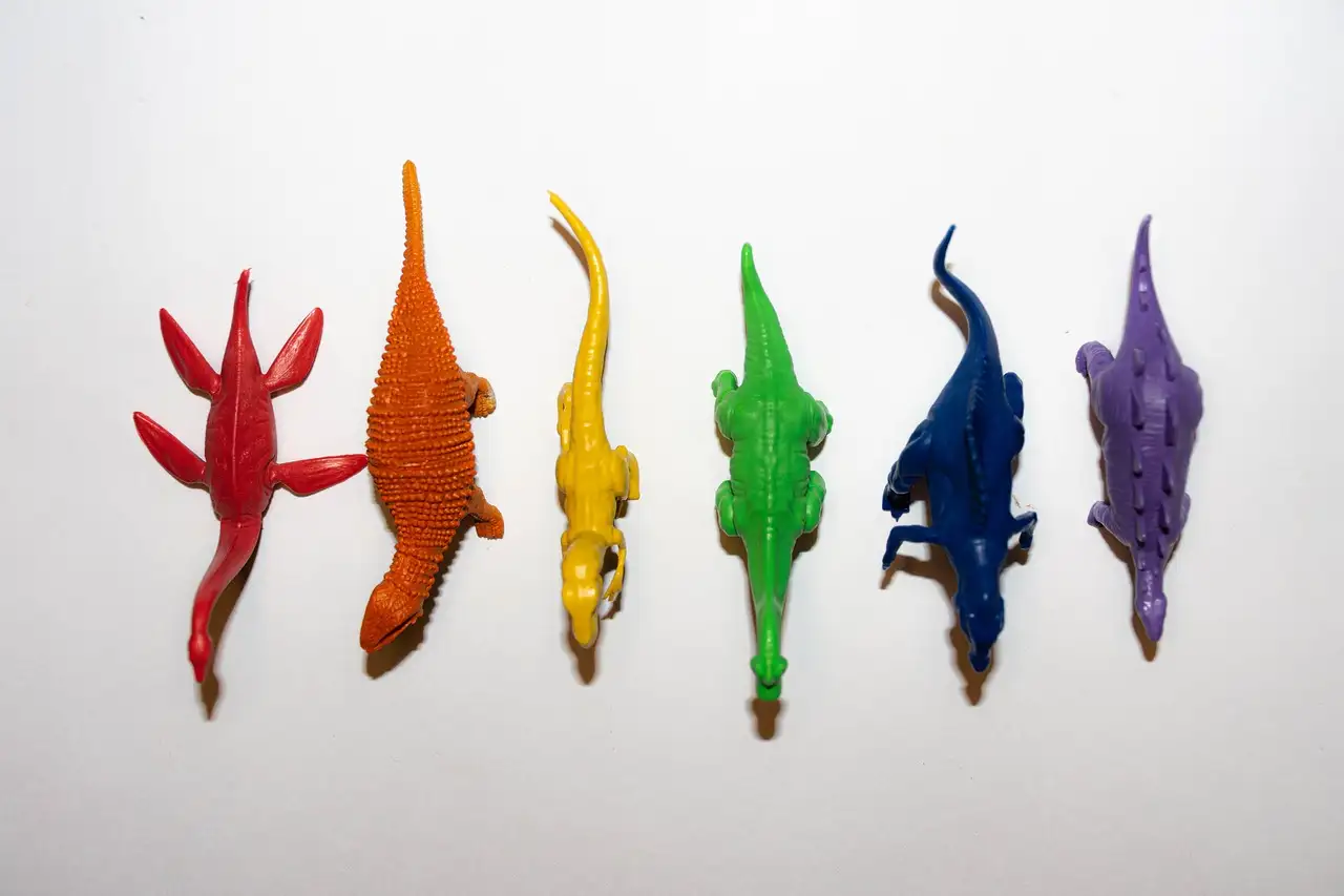 Quais foram os primeiros dinossauros e quando surgiram?