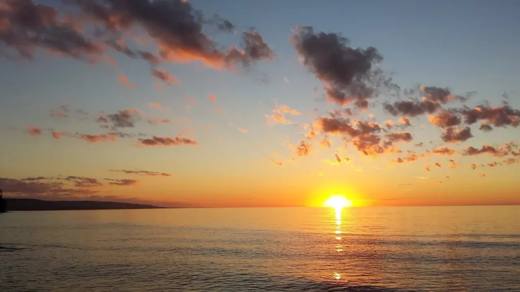 Quais países têm fronteira com o Lago Superior?
