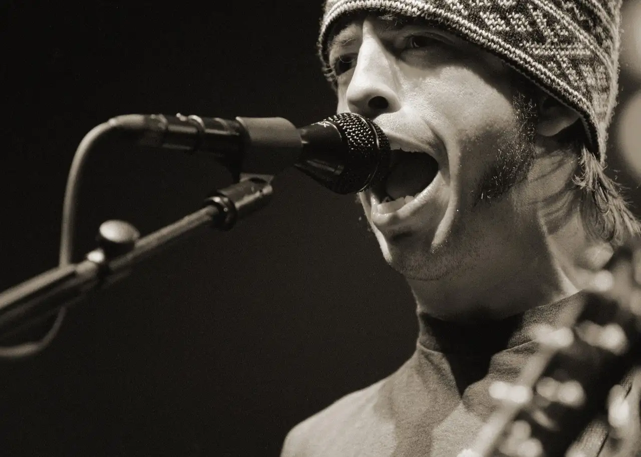 Qual é a banda que canta 'Best of You'?