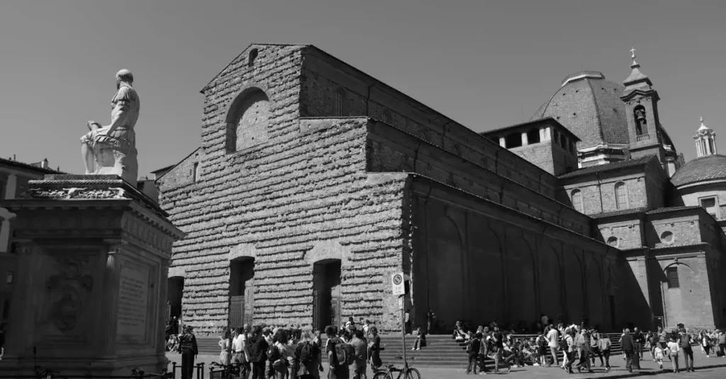 Qual é a cidade italiana famosa pela família Medici?