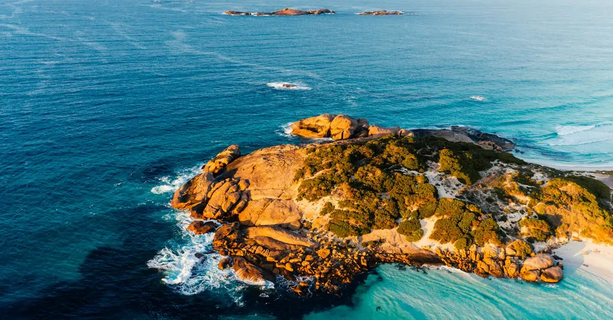 Qual é a costa explorada no Parque Nacional Cape Le Grand?