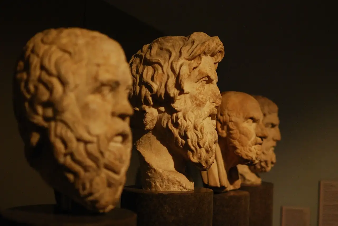 Quem fundou a fenomenologia e qual sua importância?