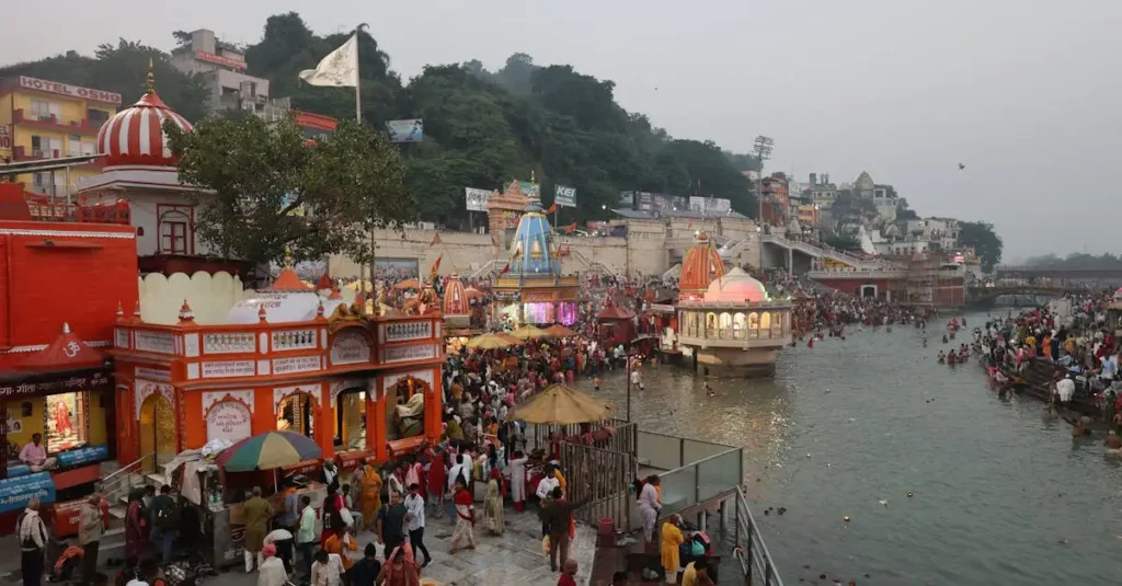 Como eram realizados os rituais em templos antigos?