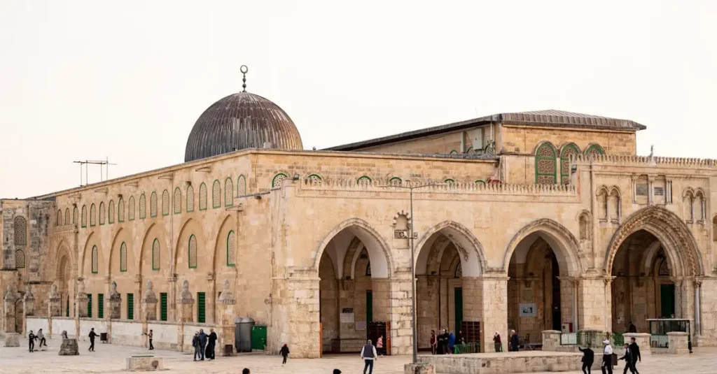 Qual é a história resumida de Israel em poucos passos?