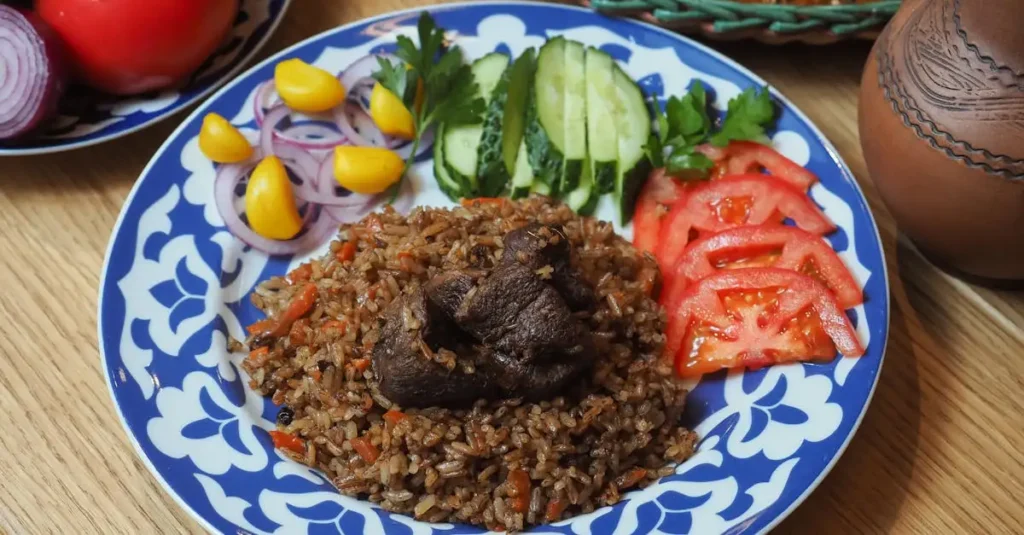 Quais são as 3 principais especialidades culinárias do Uzbequistão?