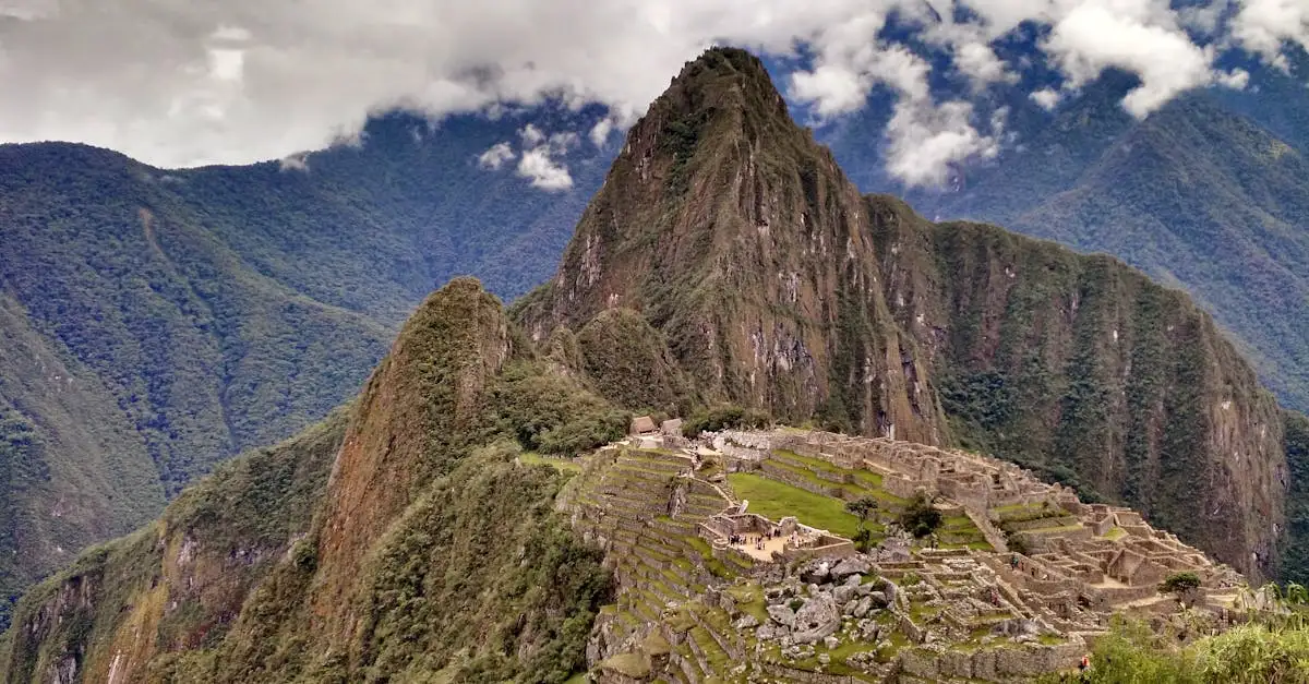 Quais eram as profissões e especializações dos Incas?