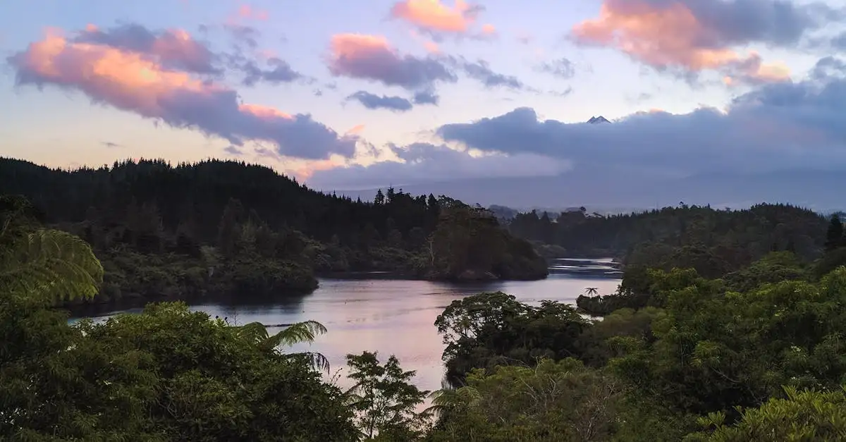 Quais são as 3 principais atrações em Papua-Nova Guiné?