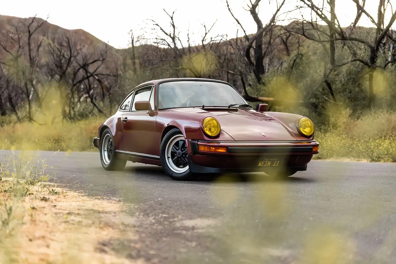 Qual é a história da icônica marca Porsche da Alemanha?