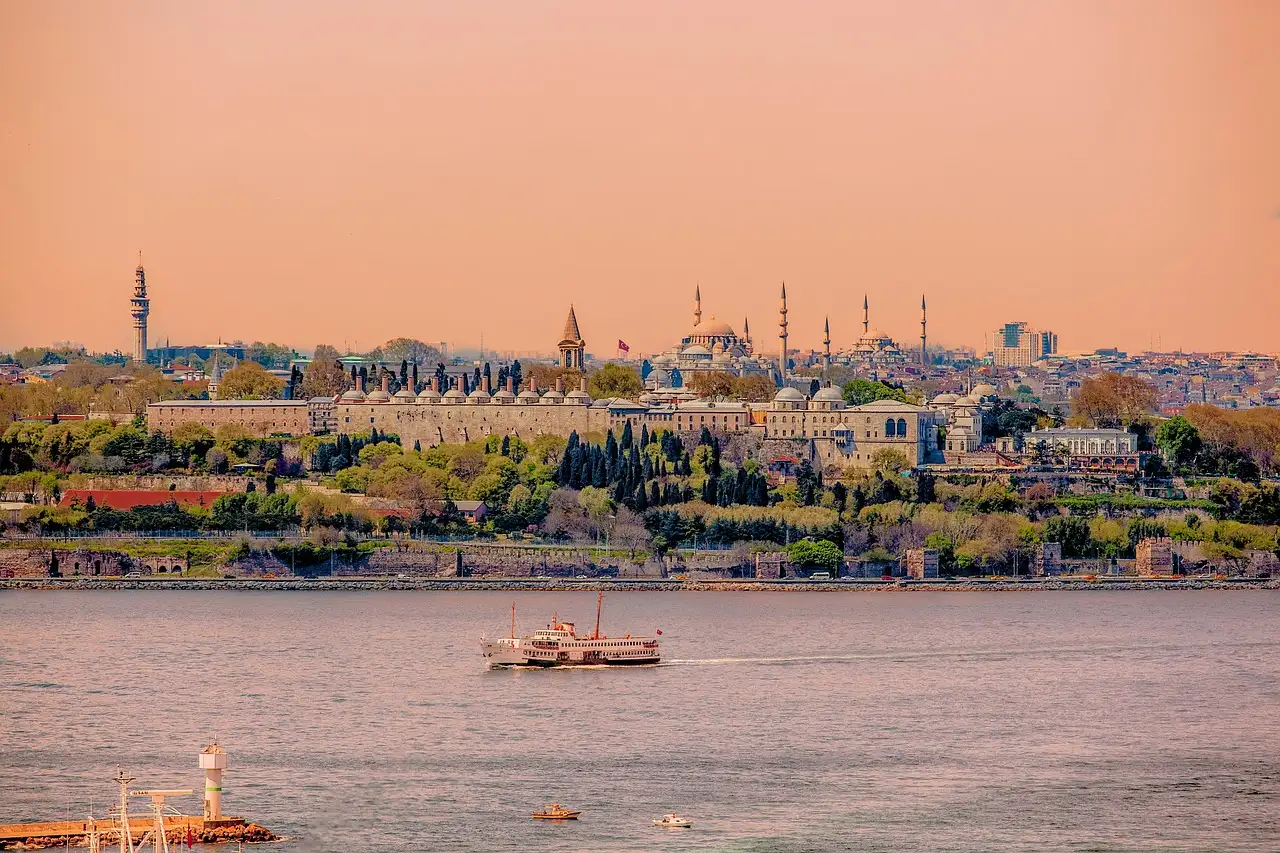 Você sabe onde está o Palácio de Topkapi em Istambul?
