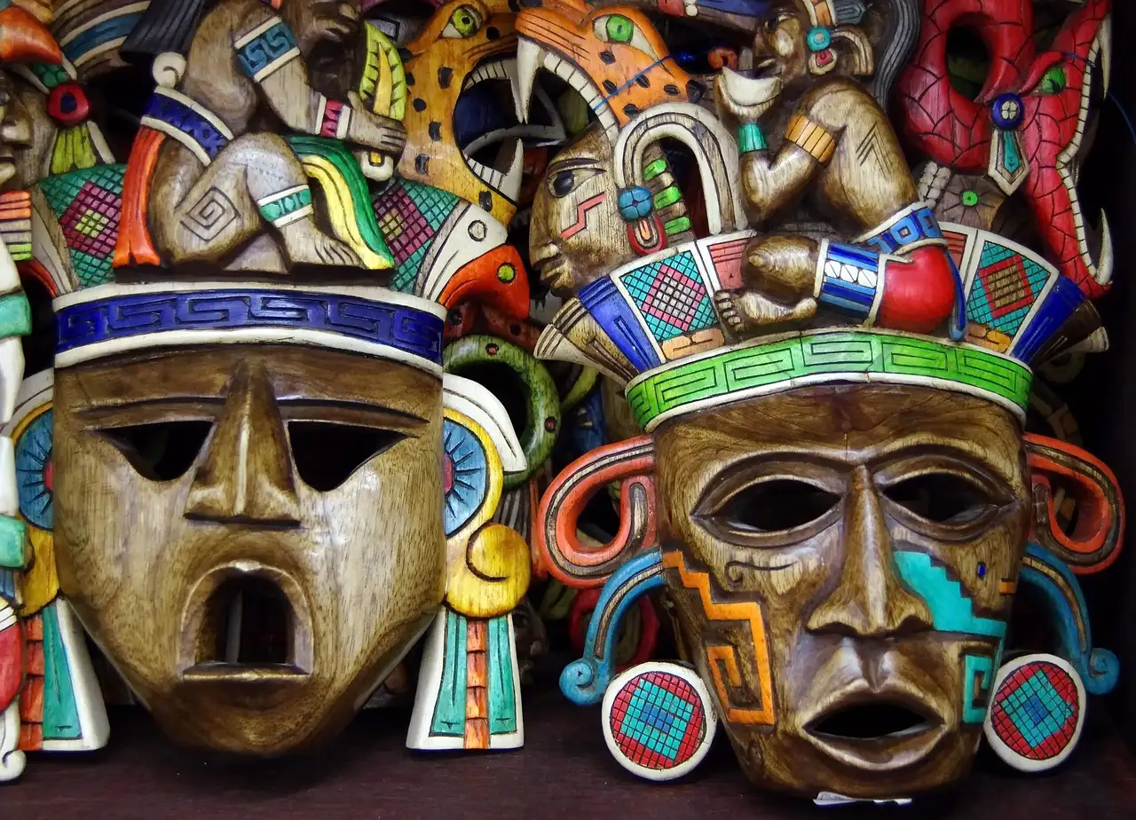 Como os maias influenciam a arte e cultura modernas?