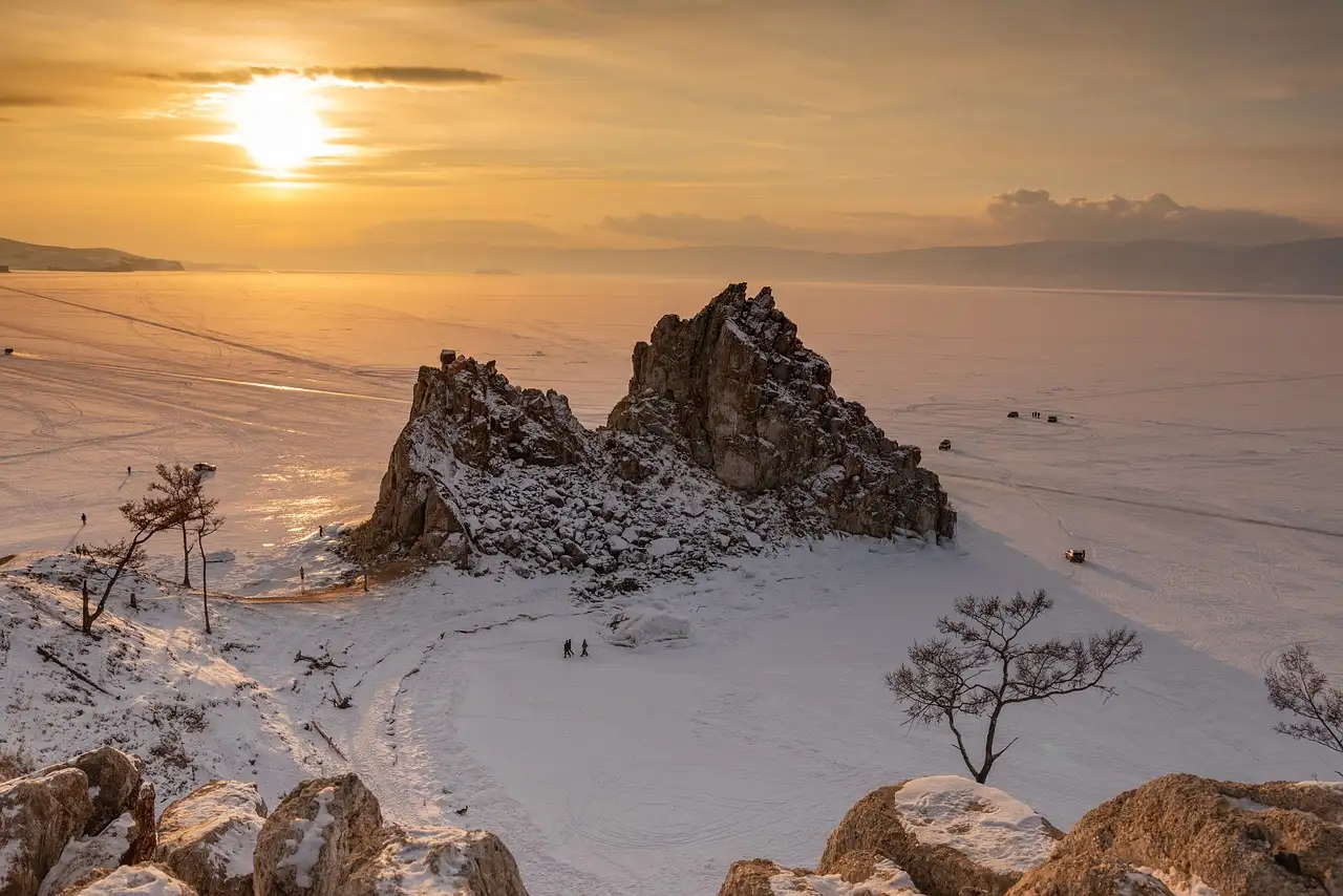 Qual a profundidade do Lago Baikal, o mais profundo do mundo?