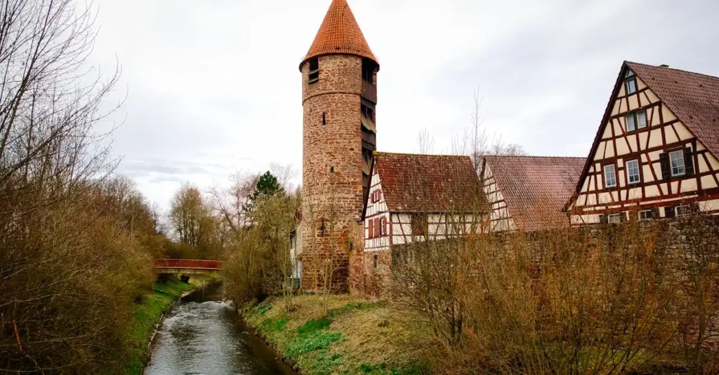 Qual cidade medieval da Alemanha é famosa por ourives?