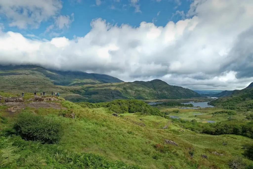 Qual é a região que protege o Ring of Kerry na Irlanda?