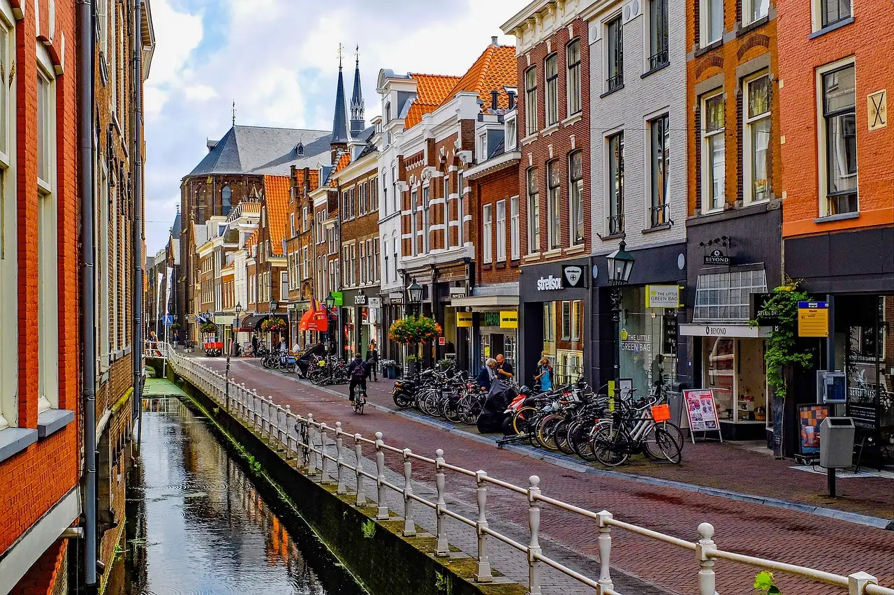 Quem é o artista por trás da Vista de Delft?