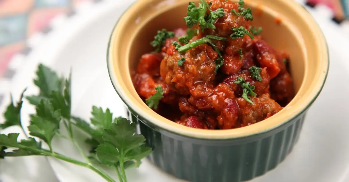 Quais ervas são essenciais para um chili com carne perfeito?