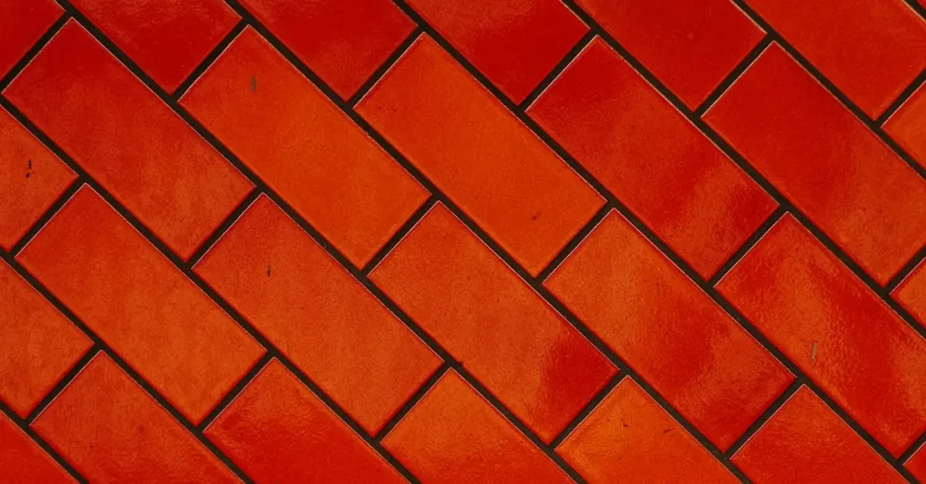 Qual cor de caixilhos combina com tijolos vermelhos?